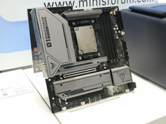 De DeskMini F1FGM is voorzien van AMD's X870-chipset op een Micro-ATX moederbord. (Afbeeldingsbron: via PC Watch)