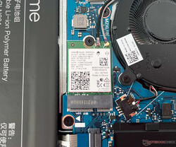 De Intel Wireless-AC 9560 WLAN-kaart is door de gebruiker te vervangen