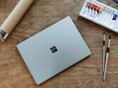 Zowel de Surface Laptop 6 als de Surface Pro 10 zullen naar verwachting pas in de zomer worden geleverd. (Afbeeldingsbron: Microsoft)