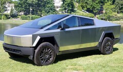 De Cybertruck van Tesla wordt binnen een jaar na verkoop voor de vijfde keer teruggeroepen. (Afbeeldingsbron: Wikipedia)