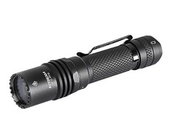 De W10 Pro met LEP-technologie van Acebeam zou een bereik van 1.425 meter hebben. (Afbeeldingsbron: Acebeam)