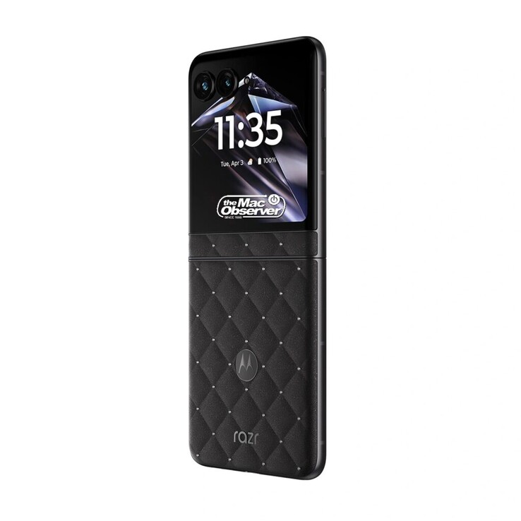 Uitgelekte afbeelding van de Motorola Razr 70 Swarovski-editie.