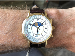 De Timex 1990 Moon Phase Reissue