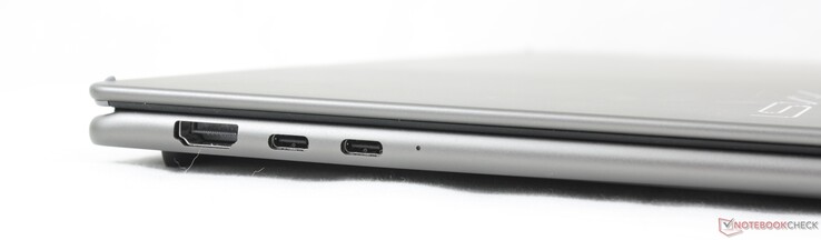 Links: HDMI 2.1, 2x USB-C Thunderbolt 4 met DisplayPort + Power Delivery