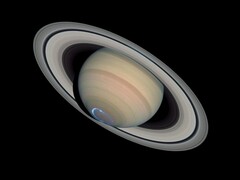 Een afbeelding van Saturnus met poollicht. (Afbeeldingsbron: WikiImages - Pixabay)