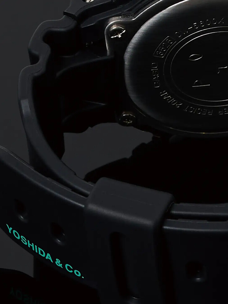 Het Casio G-Shock x Porter Kobe DW-5600 horloge. (Afbeeldingsbron: PR Times)