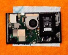 Het koelsysteem van de Nintendo Switch 2 bestaat uit een kleine ventilator en een koperen heatpipe (Afbeelding bron: ProModding, YouTube)