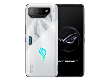 De ROG Phone 7 wordt geleverd in Storm White met een stevig RGB-logo...