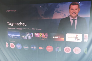 Projectiescherm buiten (daglicht) (Afbeelding bron: Daniel Schmidt)