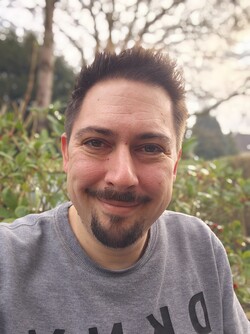 Selfie met de Xiaomi 15 Ultra (staande modus)