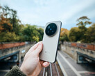De Vivo X300 Pro kost €1.399 in de EU, terwijl de telefoto-extender €399 kost. Afgebeeld: de achterkant van de telefoon. (Afbeeldingsbron: Notebookcheck)