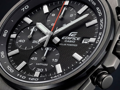 Een close-up van de wijzerplaat van de Casio Edifice EFS-S660PB-1A.