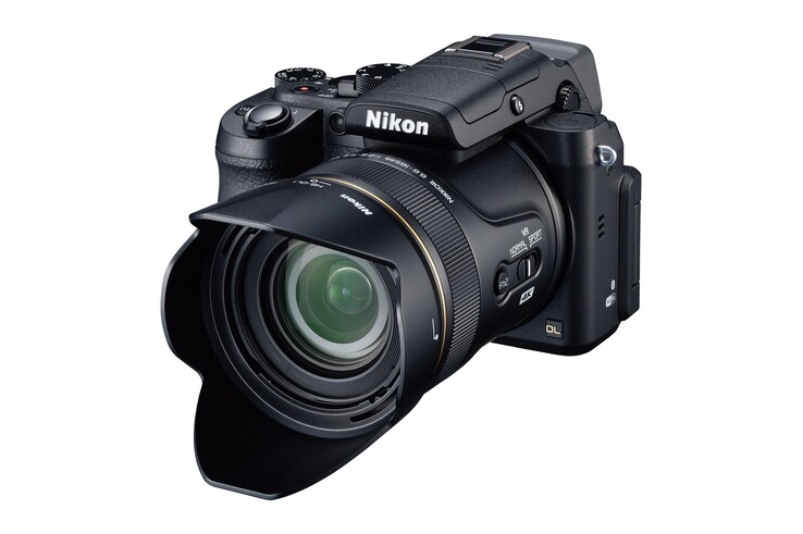 De Nikon DL werd tevens aangekondigd als een superzoom-versie met een 24 – 500 mm-lens.