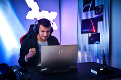 MSI's nieuwste Raider GE67 en Raider GE77 gaming laptops zijn voorzien van Intel's nieuwe Alder Lake-HX processoren (afbeelding via MSI)