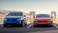 Tesla&#039;s Superchargers worden geprezen om hun handige oplaadlocaties, ruime parkeergelegenheid en probleemloze plug-in ervaring. (Afbeeldingsbron: Tesla)
