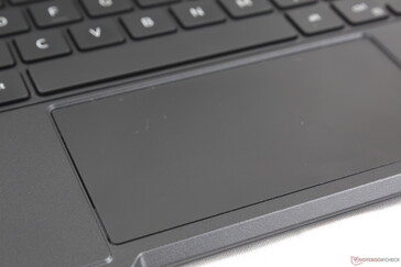 Multi-touchinvoer is moeilijk uit te voeren op het smalle clickpad
