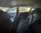 Het budget Model Y zal geen panoramisch dak hebben. (Afbeelding bron: DriveGreenLiveGreen/X)