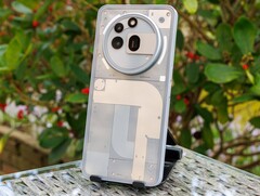De Nothing Phone (3a) Pro is eindelijk aangekondigd na maanden van lekken en teasers (bron: Notebookcheck)