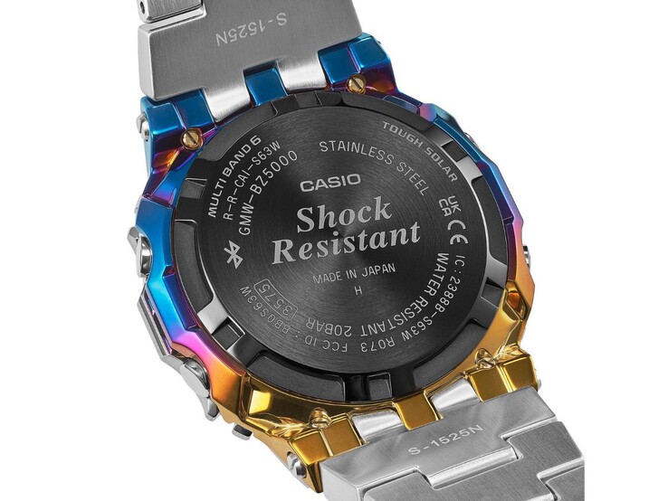 Het Casio G-Shock GMW-BZ5000RC-1 horloge