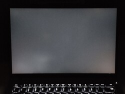 Matige backlight bleeding (hier verbeterd weergegeven)