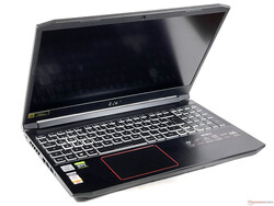 Review van de Acer Nitro 5 AN515-55. Apparaat geleverd met dank aan: notebooksbilliger.de