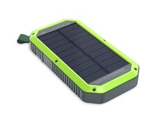 De RealPower PB-10000 Solar heeft een 10 W draadloos laadpad. (Afbeelding bron: RealPower)