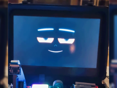 In de behuizing van de robot is een MQ-2-gassensor gemonteerd.