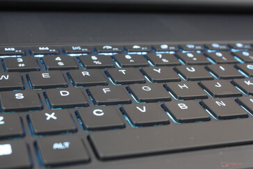 De CherryMX-toetsen zijn zeer prettig om op te typen, maar sommige gebruikers zullen de luide feedback niet prettig vinden