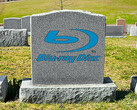 Opneembare Blu-ray discs zullen niet langer door Sony worden geproduceerd. (Afbeeldingsbron: Getty Images en Blu-ray logo, w/bewerkingen)
