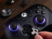 De 8BitDo Ultimate 3E Controller voor Xbox heeft een vervangbare metalen D-pad.
