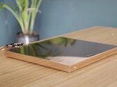 De onofficiële PlayStation 5 Slim is slanker en loopt koeler dan het originele model. (Afbeelding bron: DIY Perks)