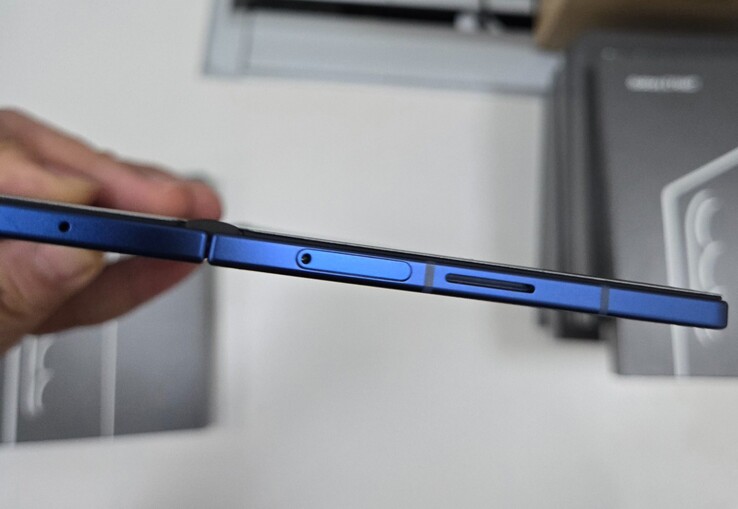 Galaxy Z Fold 7 dikte (afbeeldingsbron: @Jukanlosreve op X)