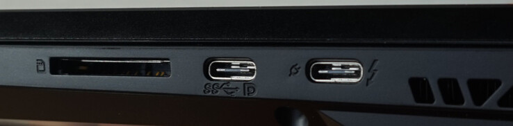 Poorten rechts: SD-kaartlezer, USB-C (10 Gbit/s, DP), Thunderbolt 4