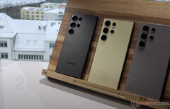 De Galaxy S24 Ultra verbetert de camera's van zijn voorganger, maar kan nog steeds niet concurreren met veel andere smartphones in zijn prijsklasse. (Afbeeldingsbron: Notebookcheck)