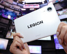 De binnenkort te verschijnen Legion Y700 Infinite zal naar verwachting worden uitgerust met de Snapdragon 8 Elite Gen 5 Leading Version. Afgebeeld: de witte uitvoering van de tablet.