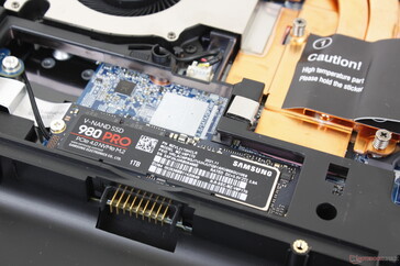 Primaire PCIe4 x4 NVMe SSD zonder extra koeling inbegrepen
