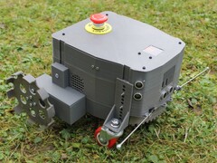 De Mowerino is een DIY robot grasmaaier gebaseerd op het Arduino platform. (Afbeelding bron: salmec via Hackster)