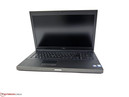 De Dell Precision M6800 is een groot maar mobiel 17 inch workstation.