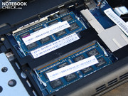 de DDR3 RAM-module (2x 2GB Kingston PC3-10600)