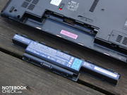 De batterij maakt de 15.6 inch notebook 2:30 uur onafhankelijk van het lichtnet.