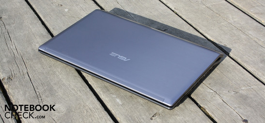 Asus N73SV-V1G-TY282V: Goede afwerking en het beste geluid ontmoeten goede mid-range technologie