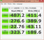 Crystal Disk Mark: 487 MB/s (leessnelheid)