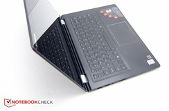 De Lenovo Yoga 3 14 ziet er misschien uit als een normale laptop...