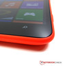 De Nokia Lumia 1320 is aangenaam om vast te houden en is stevig gebouwd.