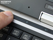De touch-gevoelige icoontjes boven het toetsenbord reageren snel (hier de volumeknop)