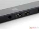 Een Micro HDMI, USB 2.0 en laadpoort.