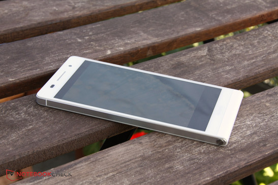 Getest: Huawei Ascend P6. Met dank aan Huawei.