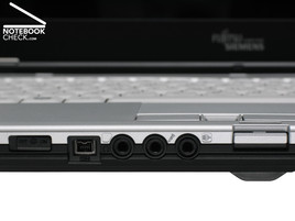 Aansluitingen aan de voorkant van de Lifebook S6410 02DE Aansluitingen aan de voorkant van de Lifebook S6410 02DE