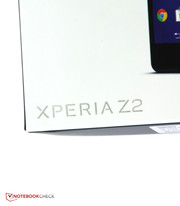 De 5.2 inch Xperia Z2 is iets groter dan de Galaxy S5 en de HTC One M8.