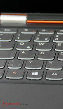 Het toetsenbord is verlicht en heeft een stijlvol ontwerp.